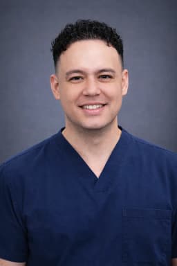 Dr. Lucas Da Cruz